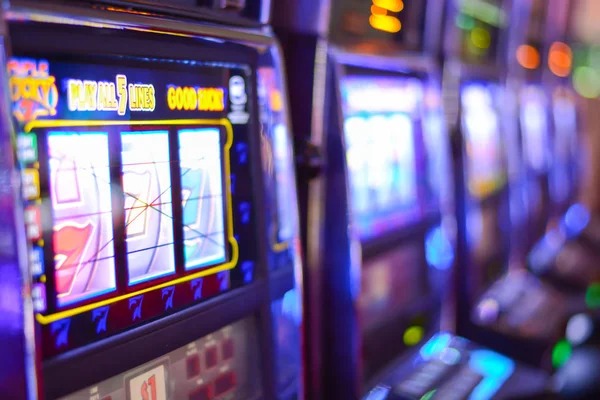 Live dealer studio at dolar138 during evening session