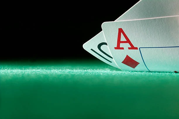 dolar138 Texas Poker live studio showing professional dealer, card table, and HD camera feed from multiple angles